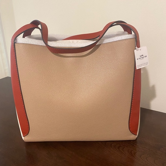 Coach beige leather shoulder bag - NEVER WORN - Picture 3 of 8